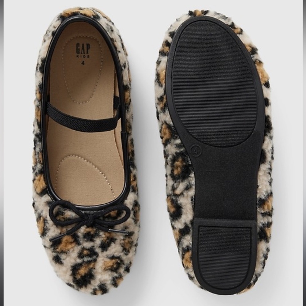 Infant Baby Toddler GAP Kids Fuzzy Leopard Mary Jane Flats Cozy Shoes Cheetah 7